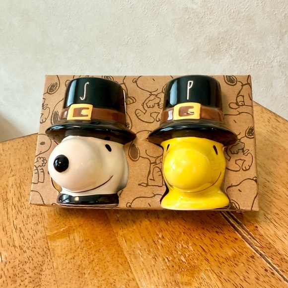 Peanuts | Dining | Rae Dunn Peanuts Pilgrims Snoopy And Woodstock Salt ...